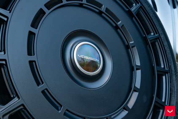 Диски Vossen HF-9 24x10 Gloss Black 6x135 et +35